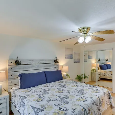 Crestline Home With Private Hot Tub Steps To Lake!